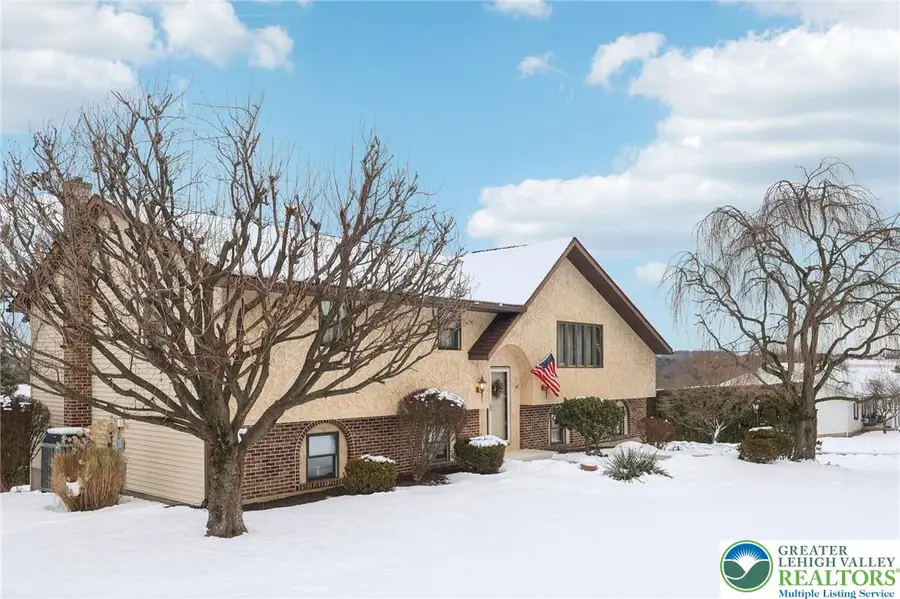 3829 Washington Street, North Whitehall Township, PA 18078 - Image #2