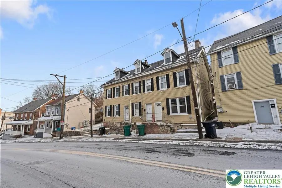 911 Wyandotte Street, Bethlehem, PA 18015 - Image #2
