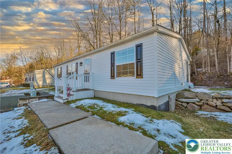 1215 Blue Mountain Circle, Saylorsburg, PA 18353 - #2