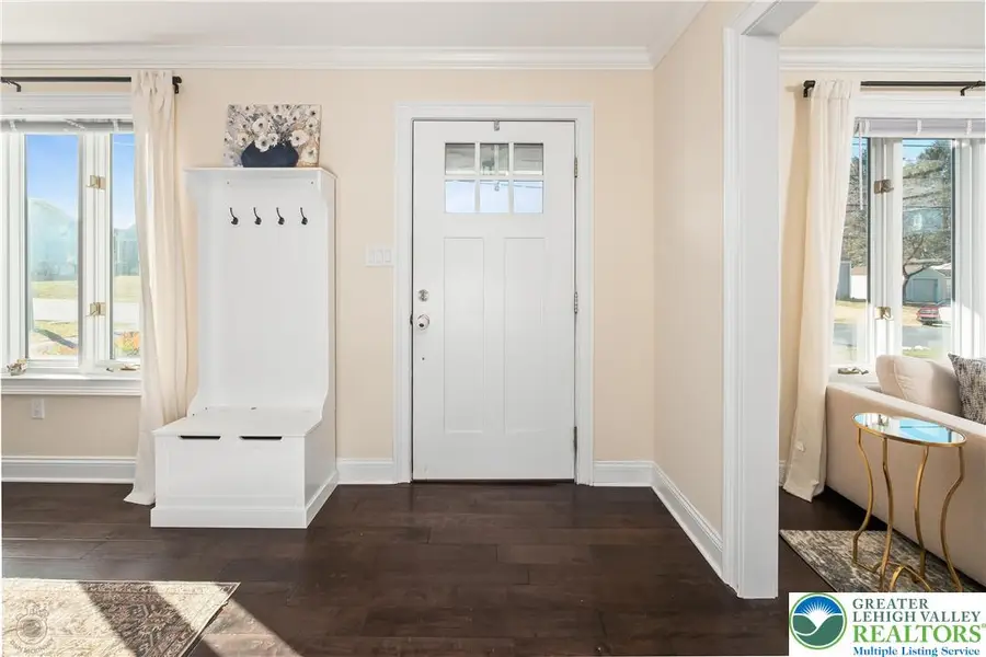 377 Berkley Street, Palmer Township, PA 18045 - Image #3