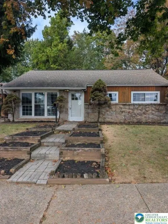 1440 Greenview Drive, Bethlehem, PA 18018 - Image #1