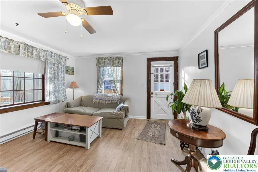 618 Mccabe Lane, Saylorsburg, PA 18353 - Image #2