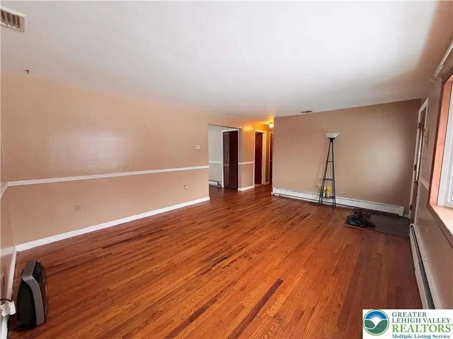 826 Whittier Drive, Allentown, PA 18103 - #3