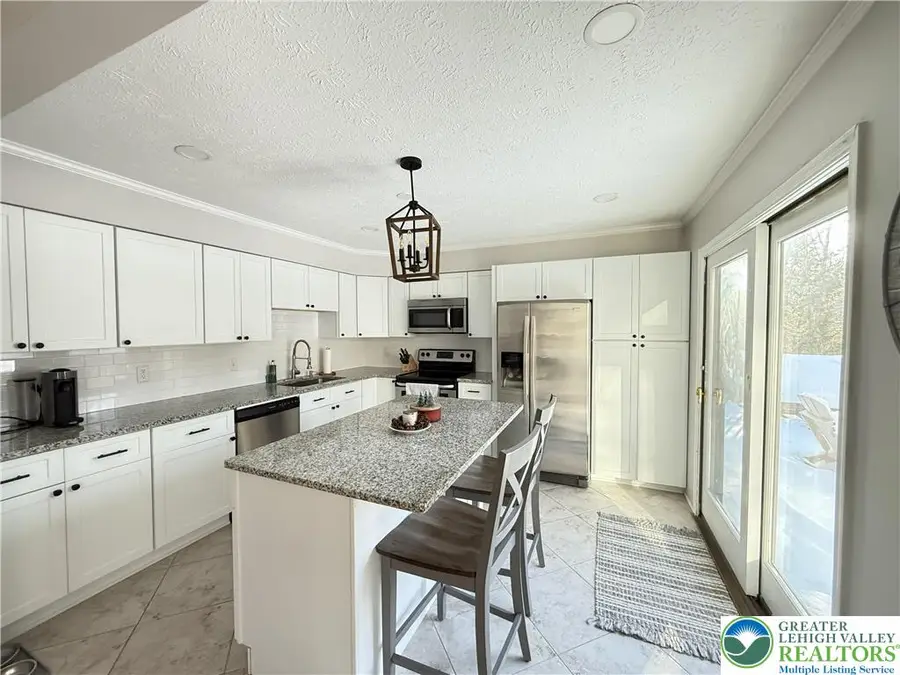 1570 Sullivan Trail, Tannersville, PA 18372 - #3