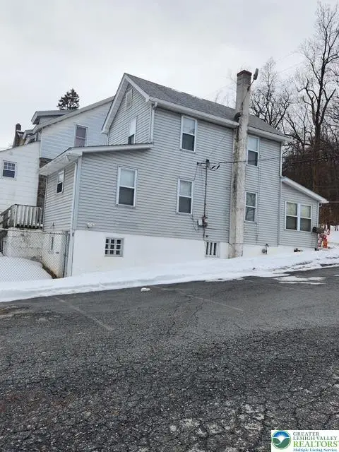 2945 S Pike Avenue, Salisbury, PA 18103 - #2