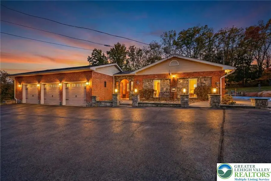 978 Totts Gap Road, Upper Mount Bethel, PA 18013 - #3