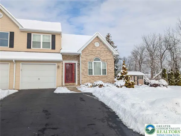 2115 Briarwood Drive, North Whitehall Twp, PA 18037
