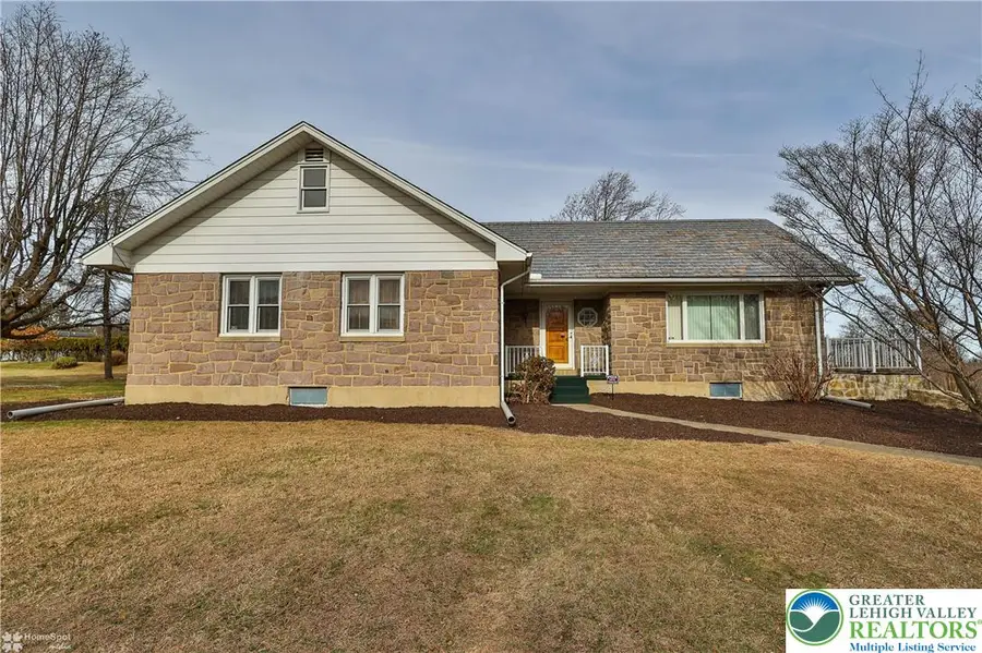 80 Echo Ridge Lane, Williams Township, PA 18042 - Image #2