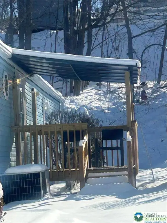 4 Lexington Lane, Upper Mount Bethel, PA 18343 - Image #2