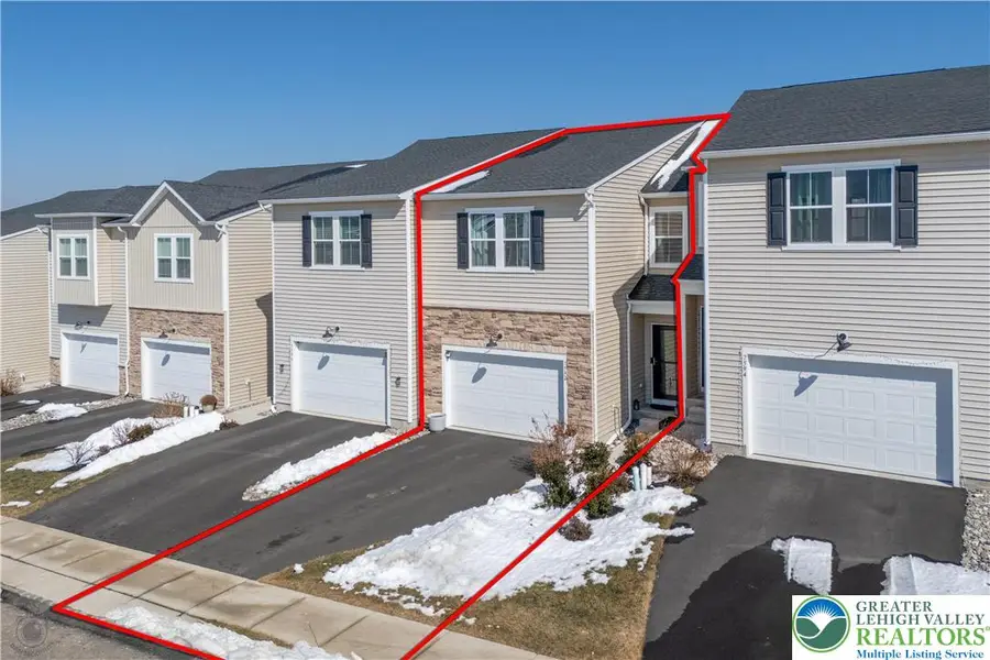 7592 Clayton Avenue, Upper Saucon, PA 18036 - #2