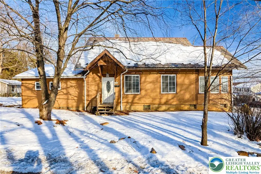 751 W Pennsylvania Avenue, Plainfield Township, PA 18072 - Image #1