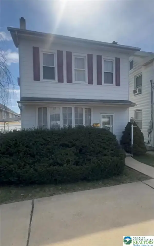207 Chestnut Street, Slatington Boro, PA 18080
