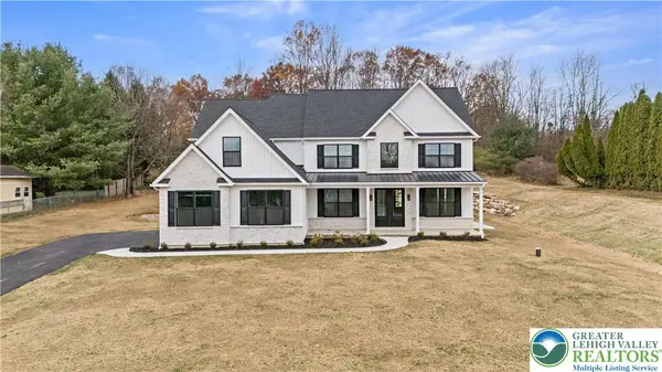 901 Renaldi Road, Bushkill Twp, PA 18091