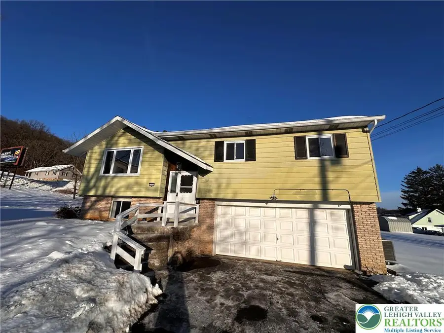 1221 Byfield Street, Salisbury, PA 18103 - #2