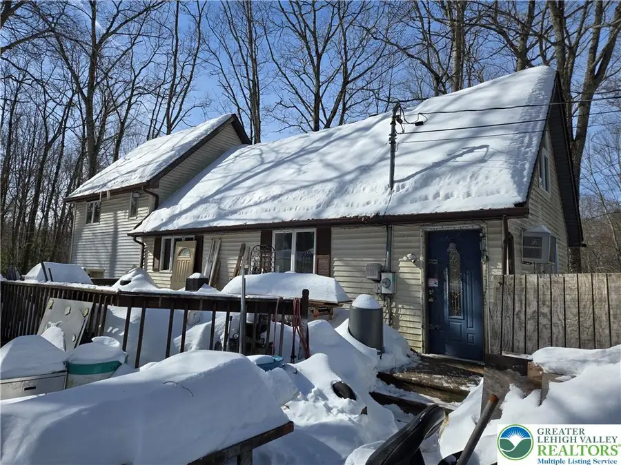 348 Carnation Road, Middle Smithfield Township, PA 18302 - Image #2