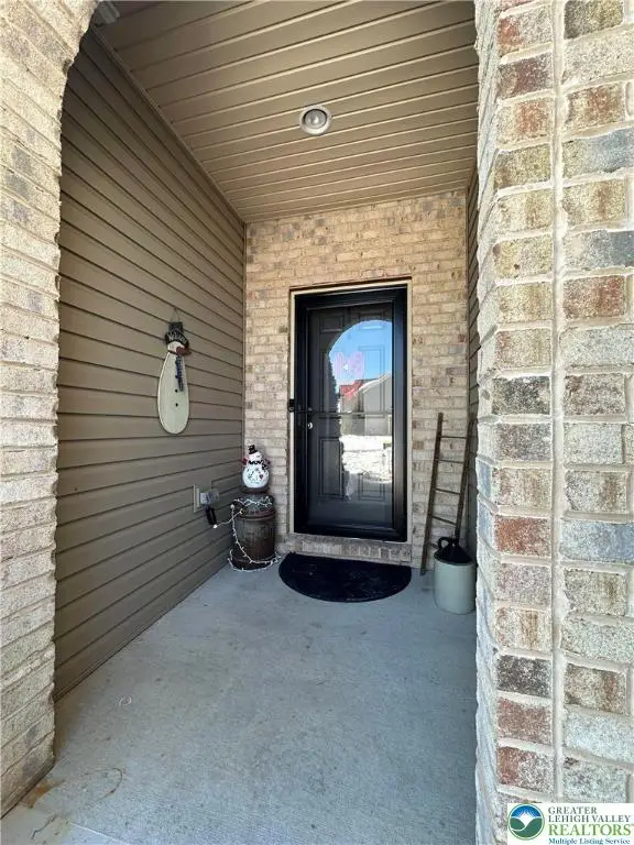 1516 Tarpan Lane, South Whitehall Township, PA 18104 - Image #3