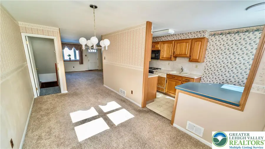 1996 Hall Street, Allentown, PA 18103 - Image #2