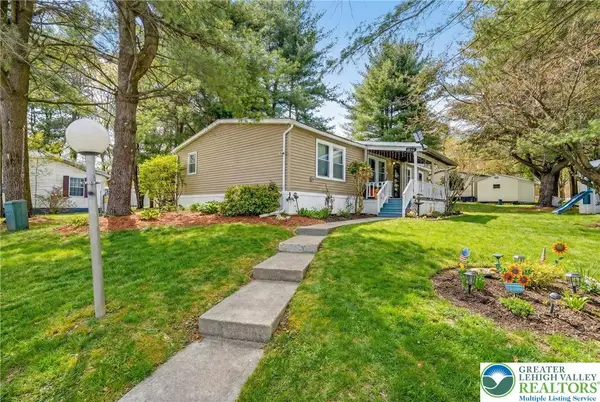 1012 Spruce Lane, Upper Macungie Twp, PA 18031