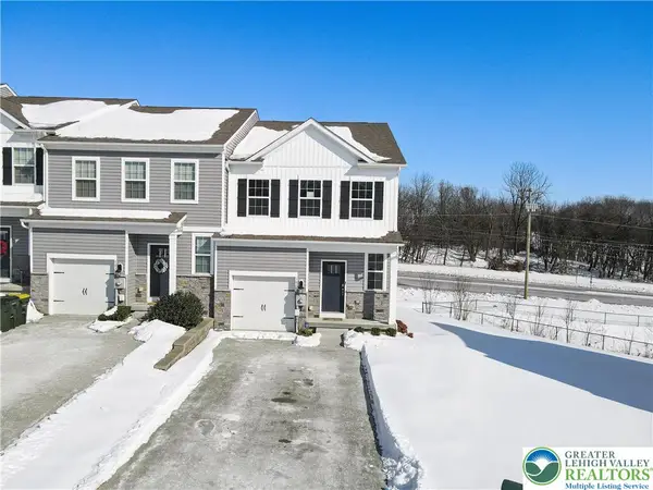 1031 Turnstone Drive, Upper Macungie Twp, PA 18051