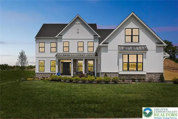 5403 Red Oak Drive, Upper Saucon Twp, PA 18036