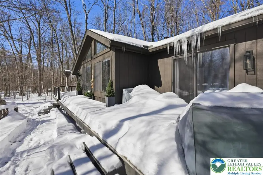 2105 Blue Ox Road, Coolbaugh Township, PA 18466 - #2