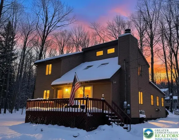 72 Creekview Drive E, Clifton Twp, PA 18424