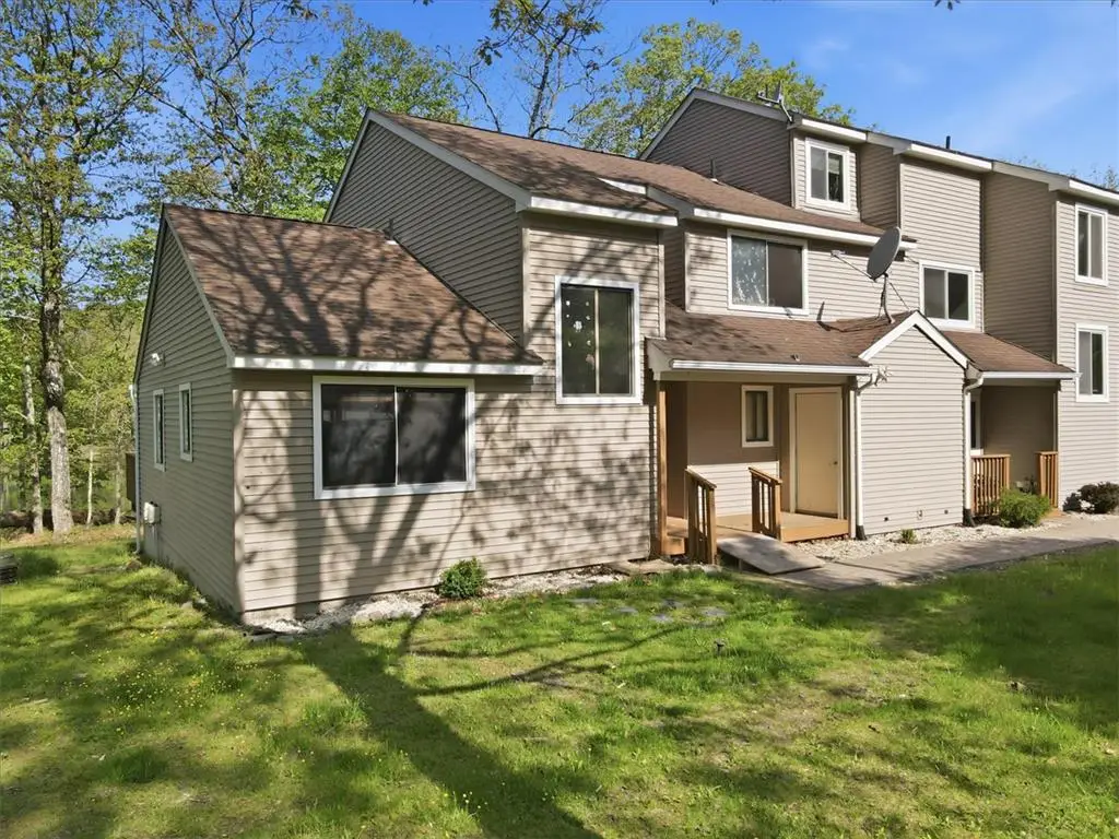 3301 Windermere Drive, Saw Creek, PA 18324 - #1
