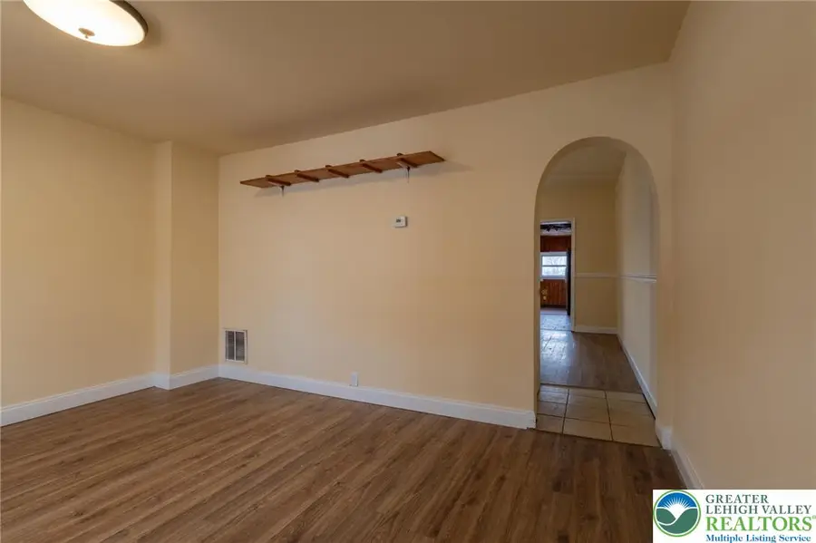 217 Crest Avenue, Bethlehem, PA 18015 - #3