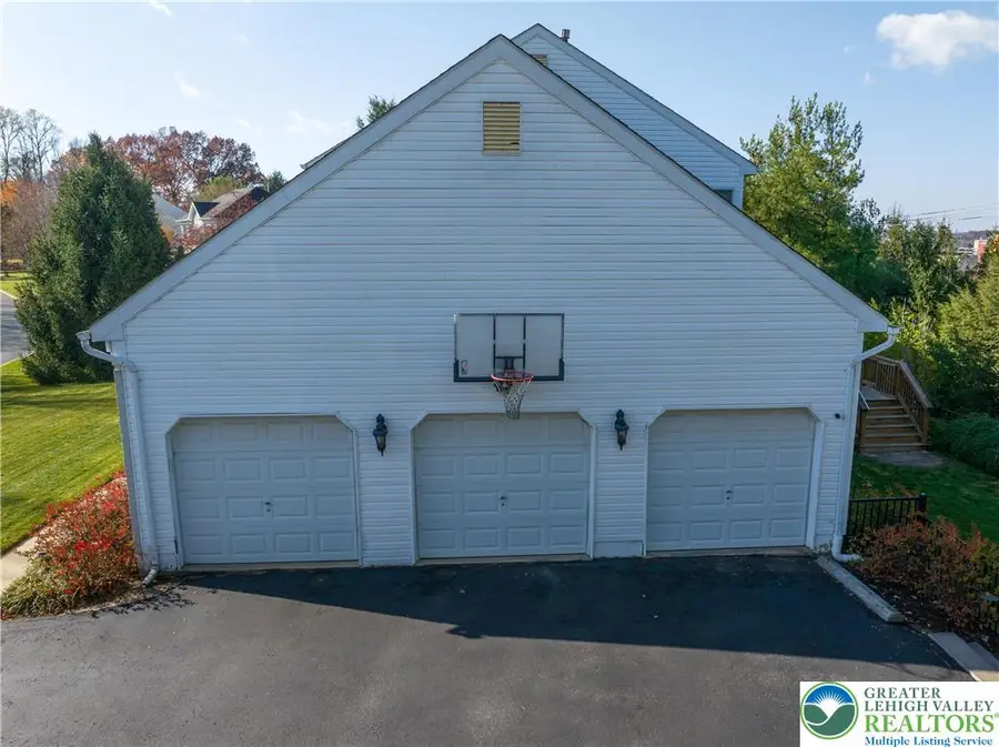 3707 Oakwood Trail, Dorneyville, PA 18103 - #3