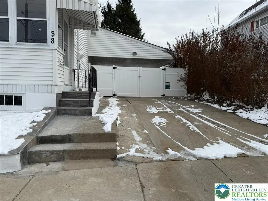 38 Cummiskey Street, Wilkes Barre, PA 18702 - #3