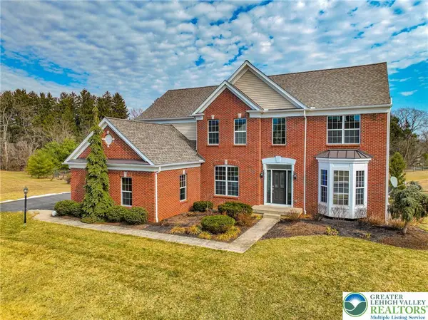 1919 Pembrooke, Lower Macungie Twp, PA 18062