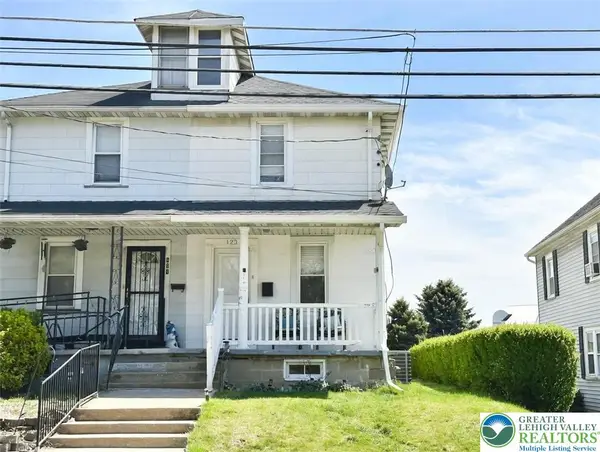 123 Spring Street, Nazareth Boro, PA 18064