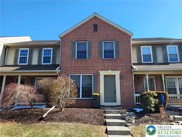 553 Ponds Edge Lane, Allentown, PA 18104