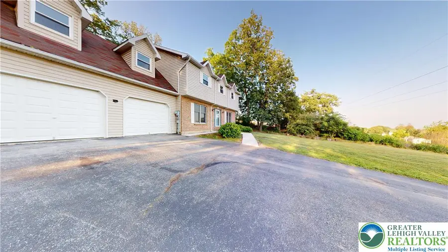 3063 Old Post Road, Washington, PA 18080 - #2