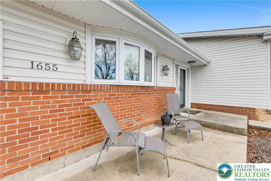 1655 Mark Twain Circle, Hanover, PA 18017 - #2