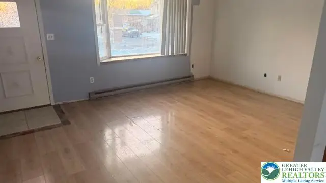 4059 Mauch Chunk, North Whitehall, PA 18037 - #2