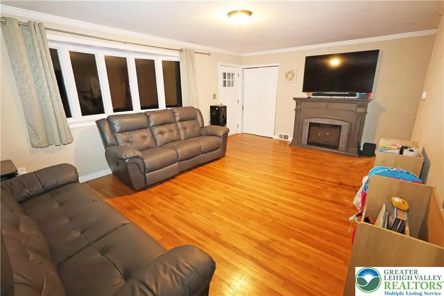 1385 W Macada Road, Hanover, PA 18017 - #2