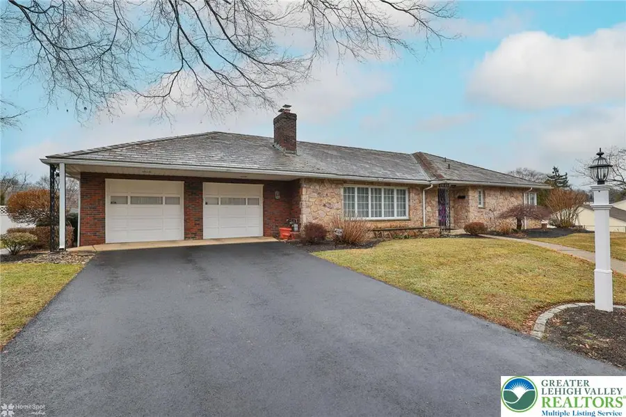 207 N 27th Street, Allentown, PA 18104 - #2