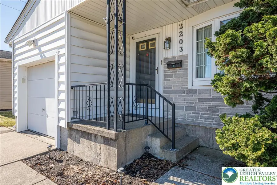 2203 Allwood Drive, Bethlehem, PA 18018 - #2