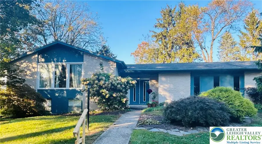 1989 Forest Lane, Lower Macungie, PA 18103 - #2