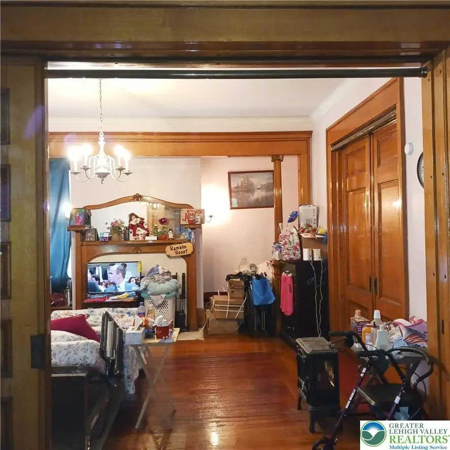 15 East Avenue, Mount Carmel, PA 17851 - #2