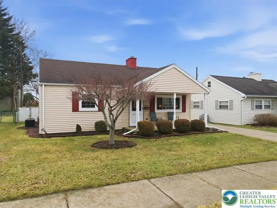 1740 Lansdale Avenue, Bethlehem, PA 18017 - #2