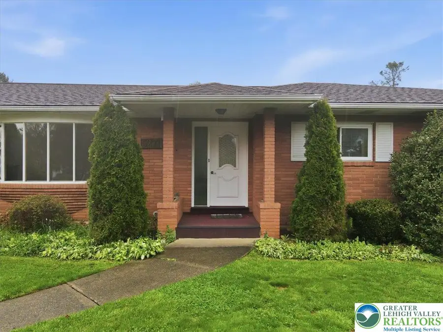 5271 Camp Meeting Road, Upper Saucon, PA 18034 - #2