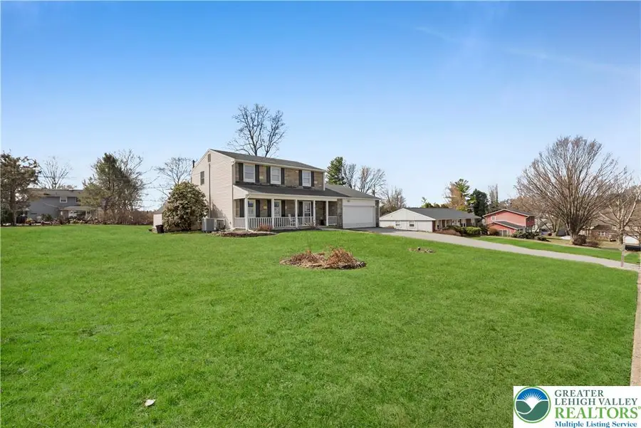 517 Apple Hill Drive, Forks Township, PA 18040 - #2