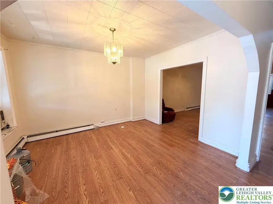 613 W Allen Street, Allentown, PA 18102 - #3