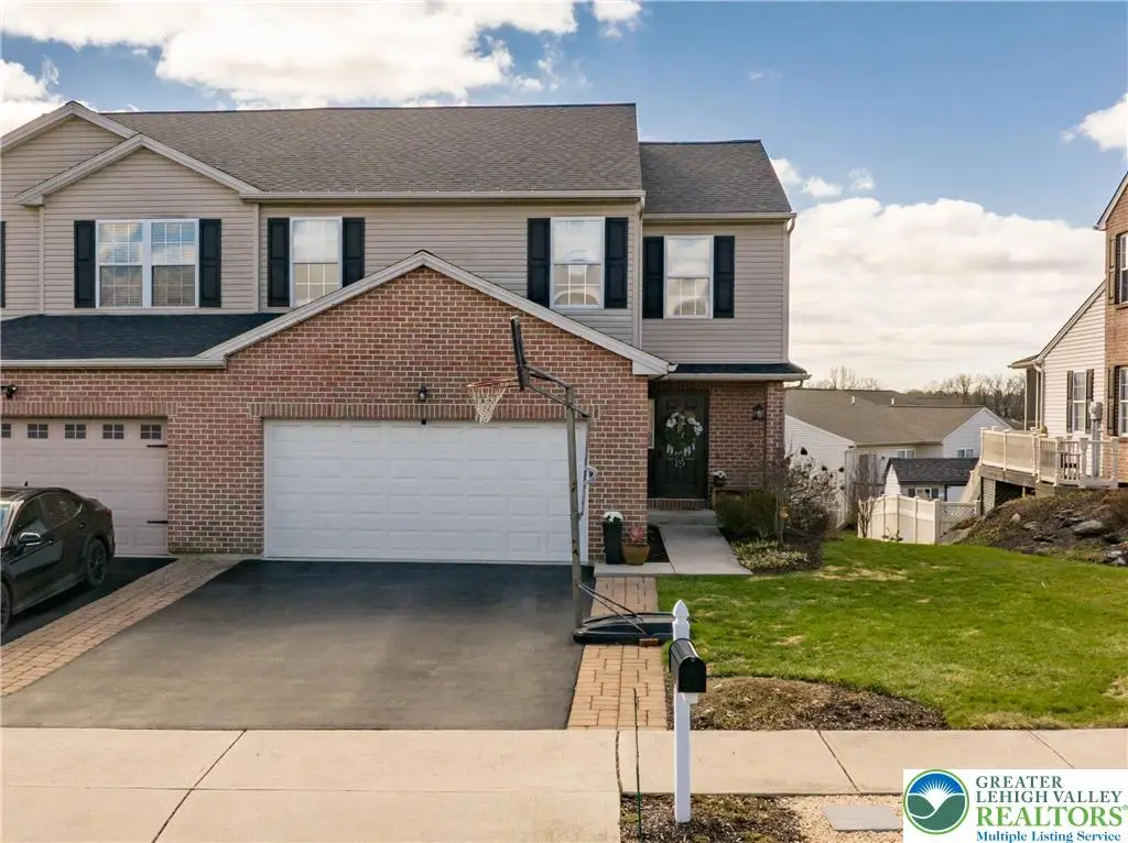 654 Buckingham Drive, Allen, PA 18067 - #1