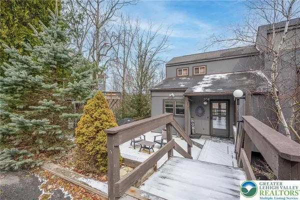 304 Cross Country Lane, Jackson Twp, PA 18372