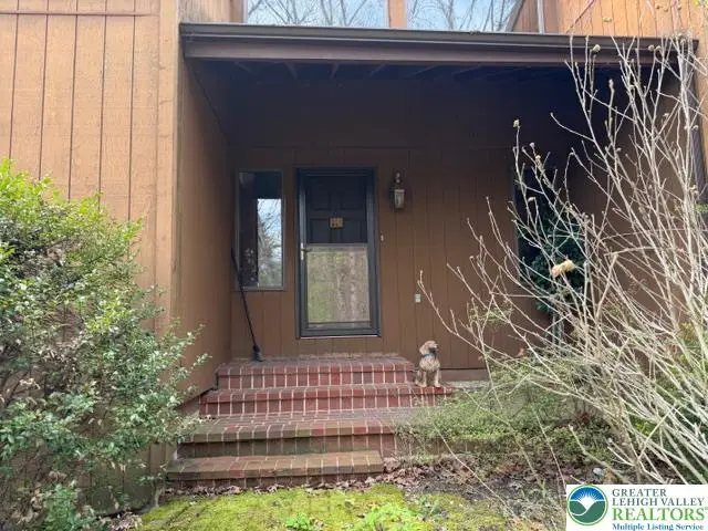 2253 Skyline Drive, Washington, PA 18080 - #2