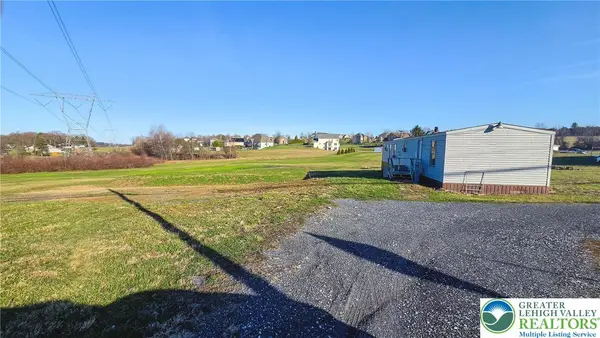 616 Moorestown Drive, Moore Twp, PA 18014