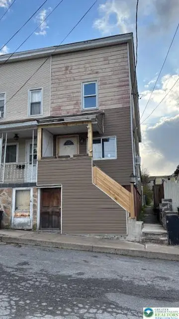 208 Bowe Street, Tamaqua, PA 18252 - #1